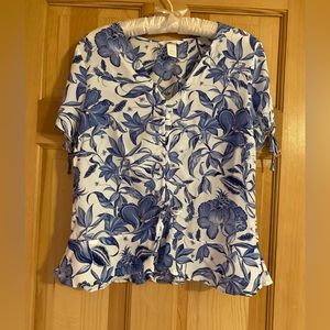 H&M Rayon blue and white blouse